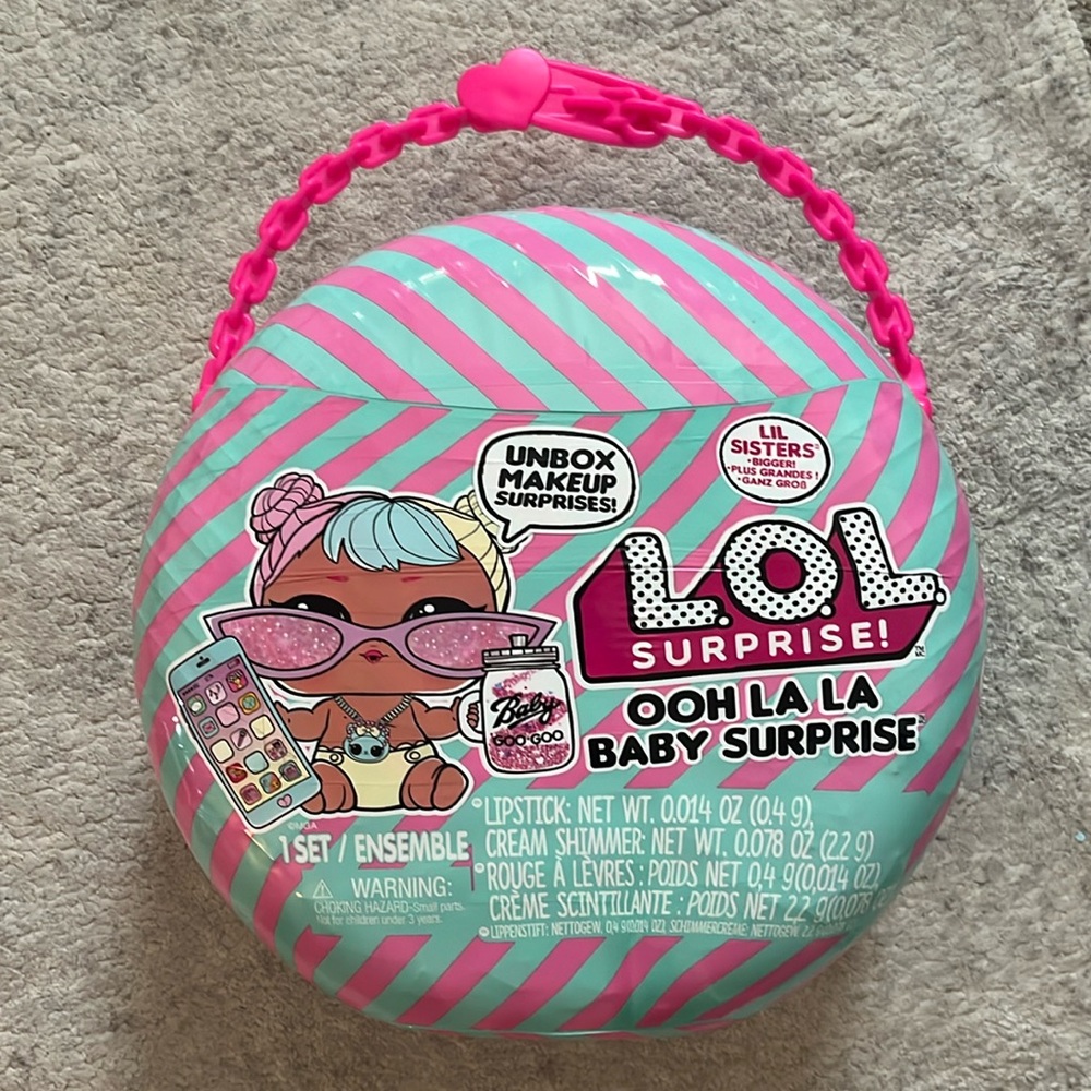 Unbox Glamour: L.O.L. Surprise! Ooh La La Baby Lil Kitty Queen Doll Set Classic